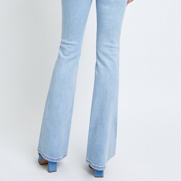 NWT Hidden Jeans Happi High Rise Flare Straight Denim Jeans In Light Blue - Picture 3 of 7